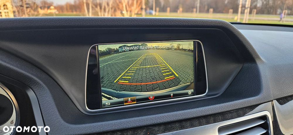 Mercedes-Benz Klasa E 250 BlueTEC 4Matic 7G-TRONIC Avantgarde - 14