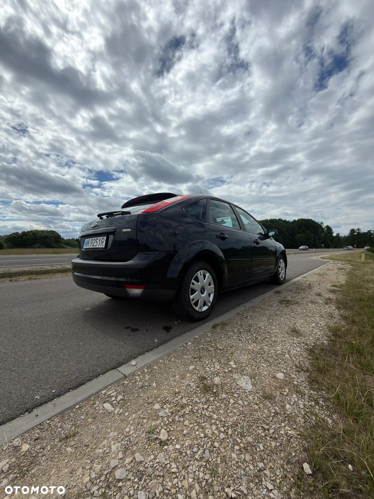 Ford Focus 1.8 FF Ghia - 4