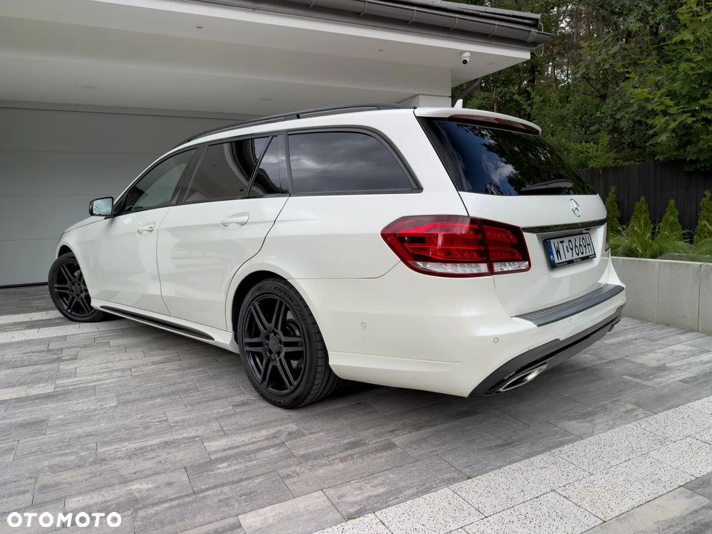 Mercedes-Benz Klasa E 250 BlueTEC 4-Matic Classic - 23