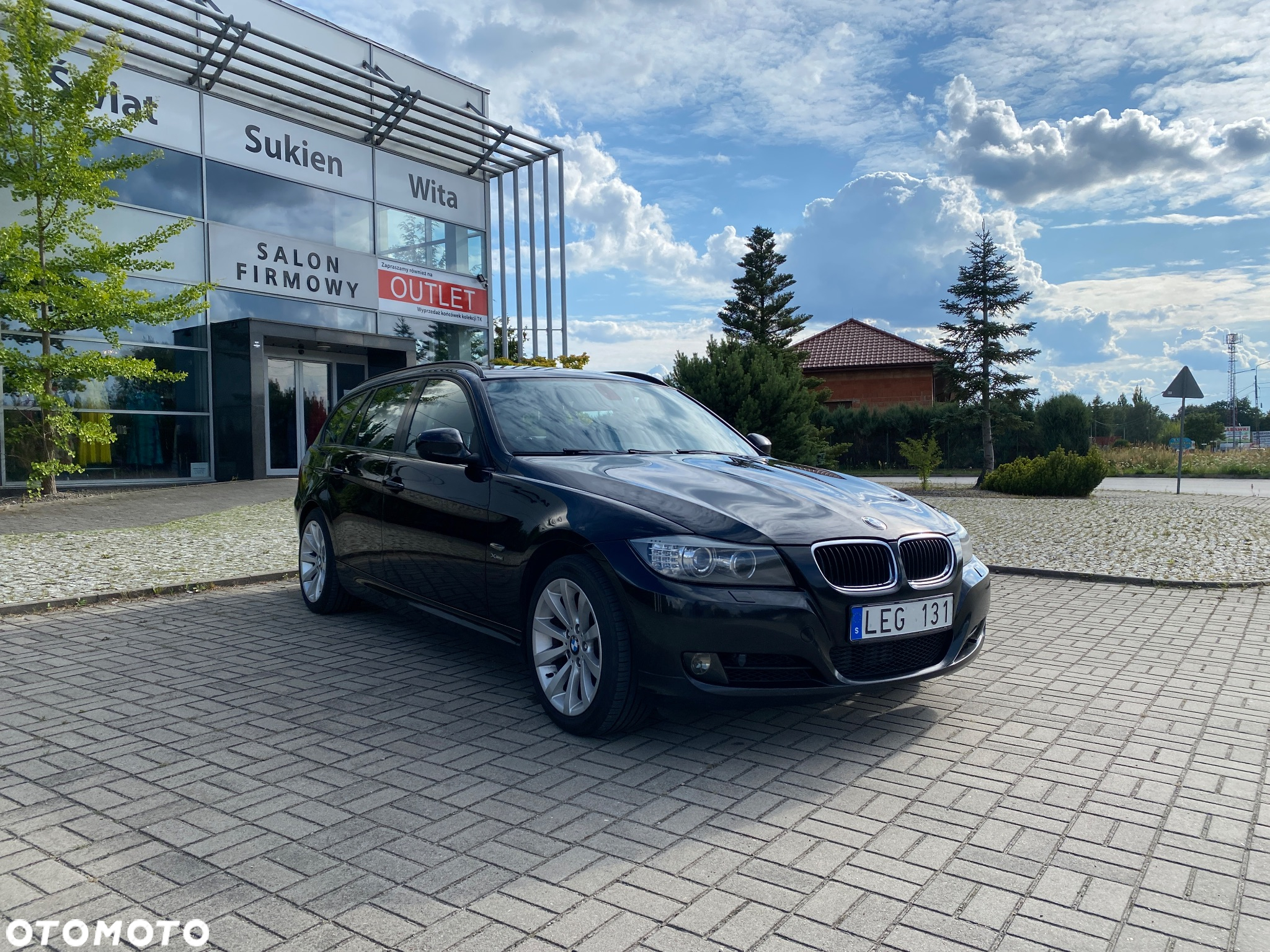 BMW Seria 3 320d DPF Touring - 4