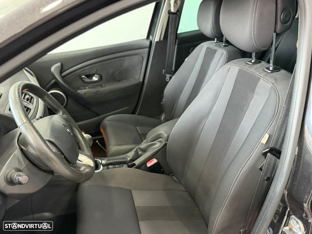 Renault Mégane Sport Tourer 1.5 dCi Dynamique S - 4