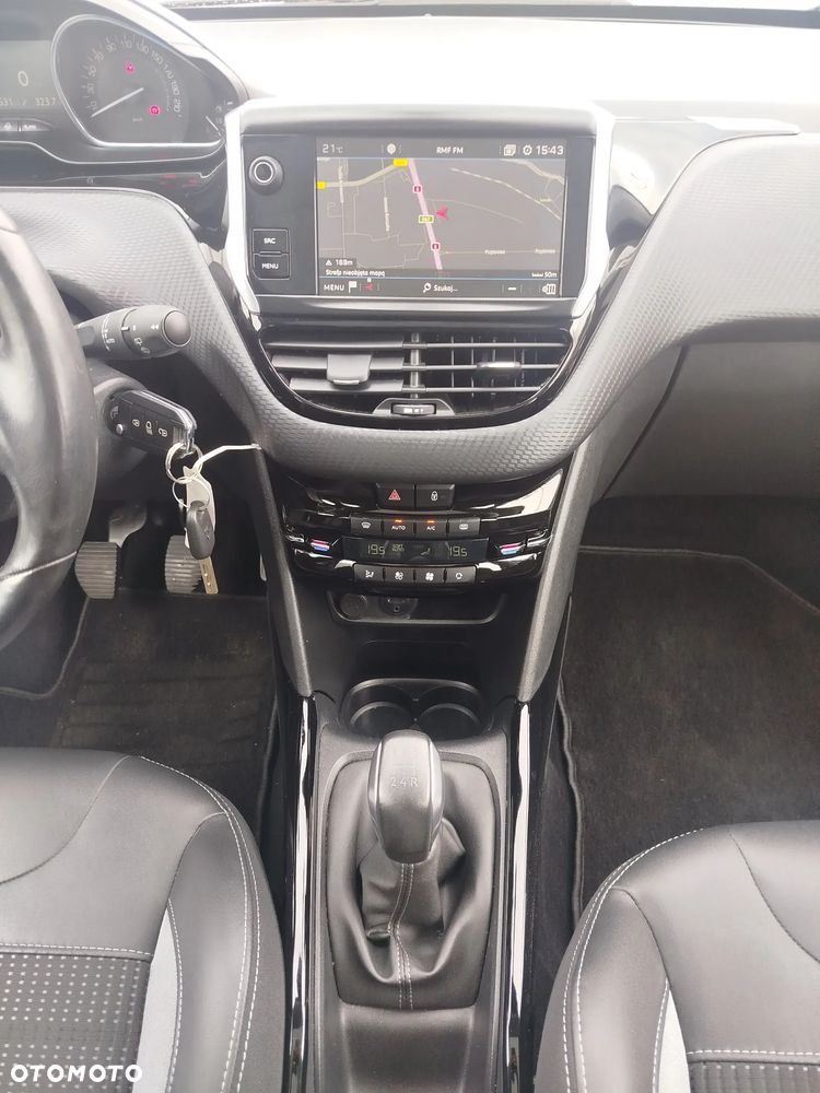 Peugeot 2008 - 14