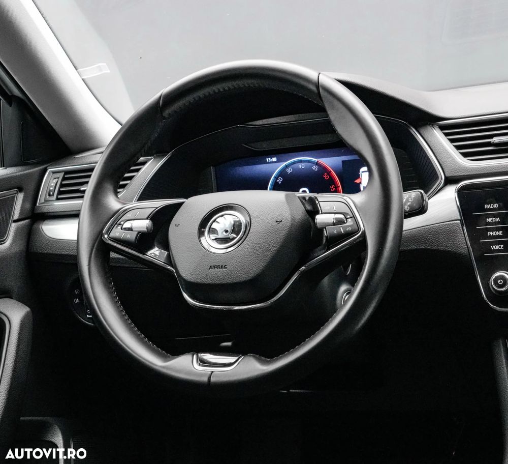 Skoda Superb 2.0 TDI DSG Style - 18