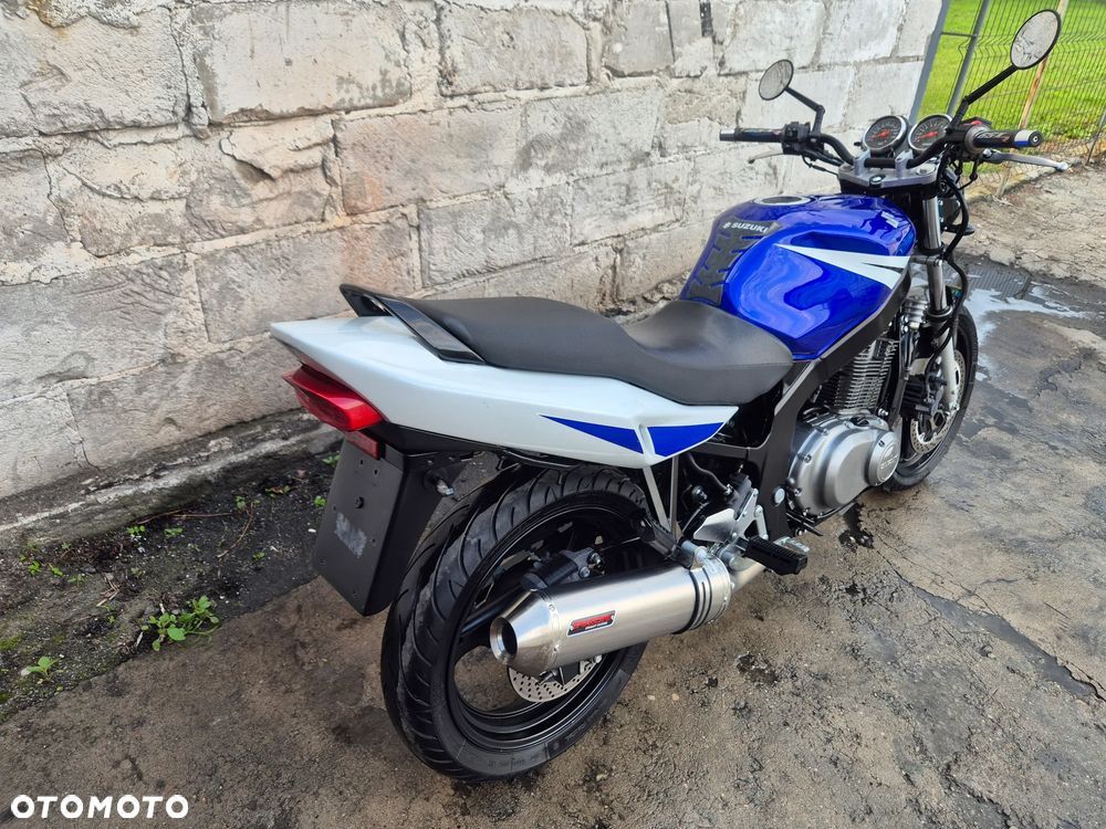 Suzuki GS - 18