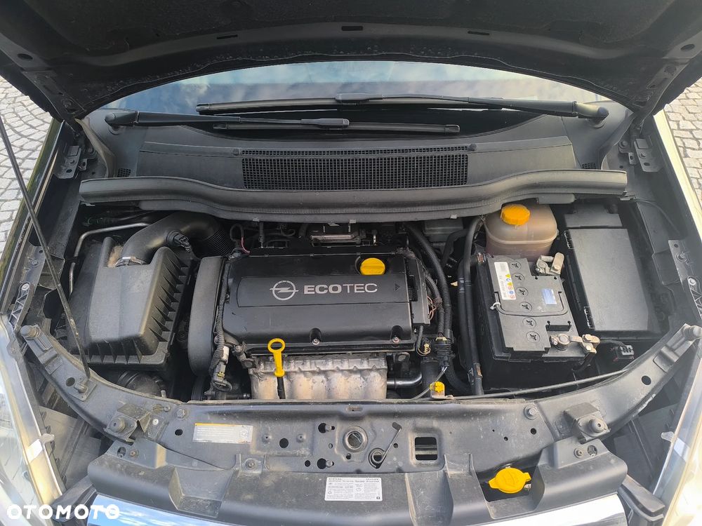Opel Zafira 1.8 Family - 27