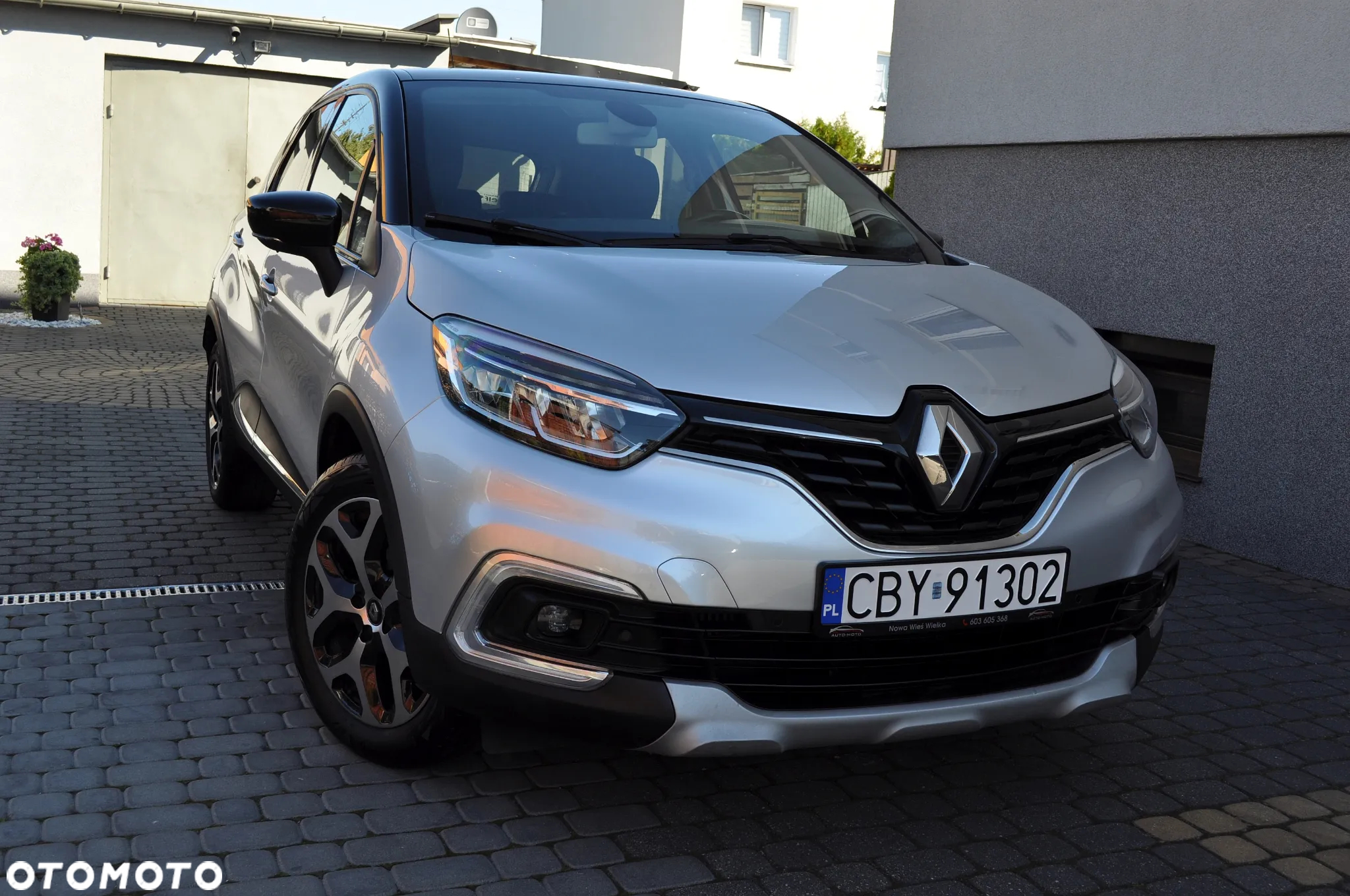 Renault Captur (ENERGY) TCe 90 INTENS - 4