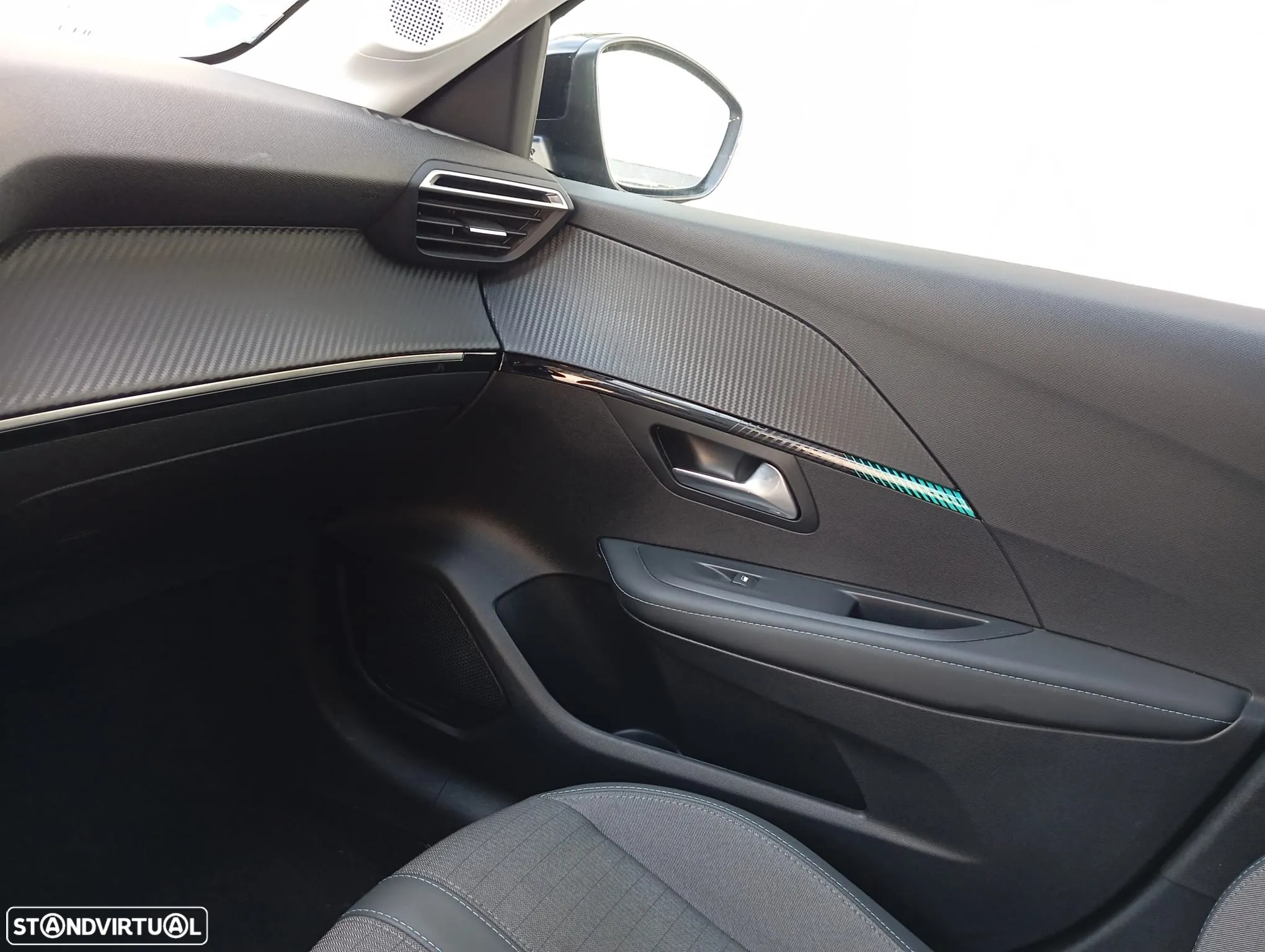 Peugeot e-208 50 kWh Allure Pack - 17