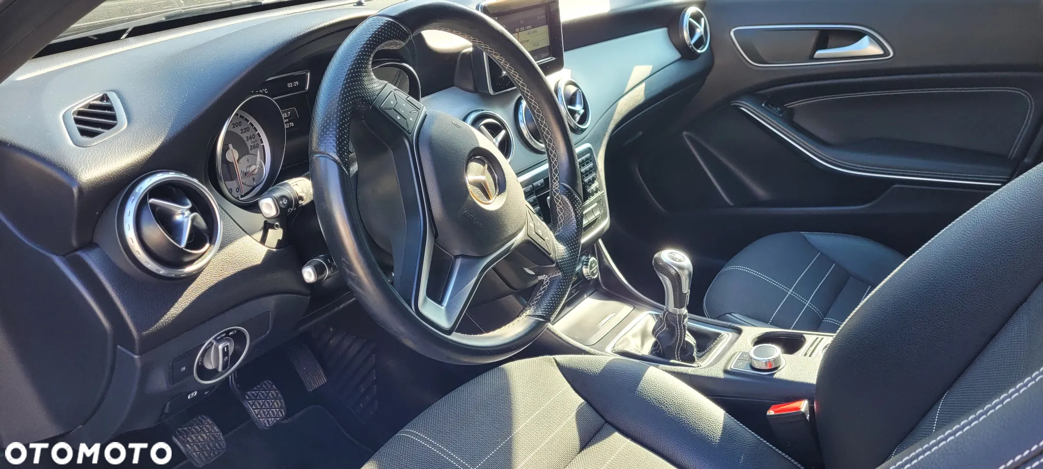 Mercedes-Benz GLA 200 Style - 7