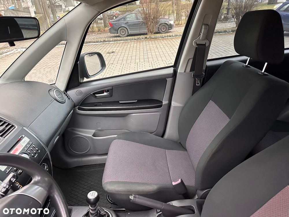 Suzuki SX4 - 15
