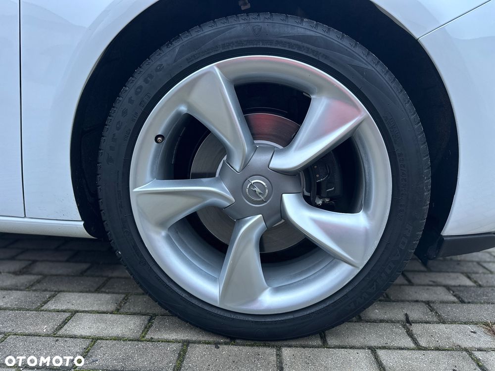 Opel Astra IV GTC 1.4 T Sport S&S EU6 - 11