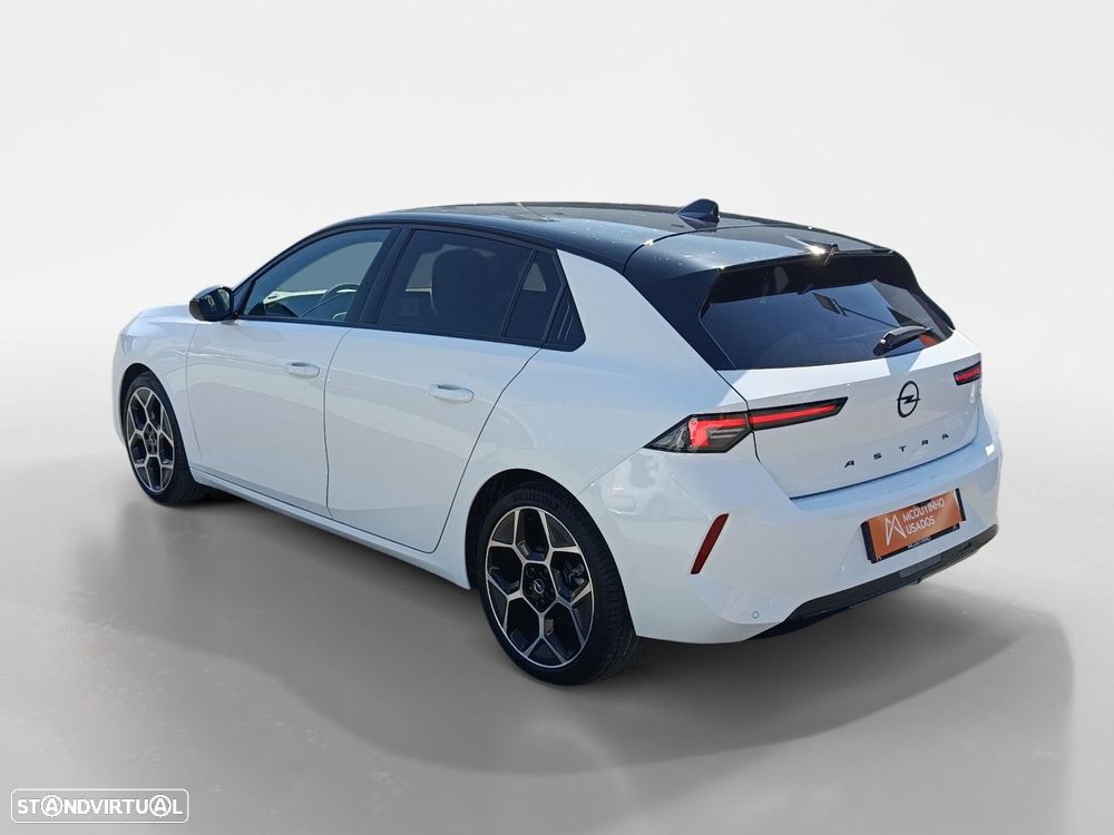 Opel Astra 1.2 T GS Aut. - 3