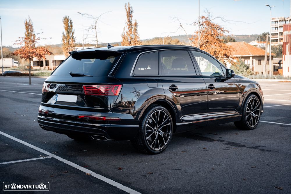 Audi Q7 3.0 TDI quattro S-line Tiptronic 7L - 8