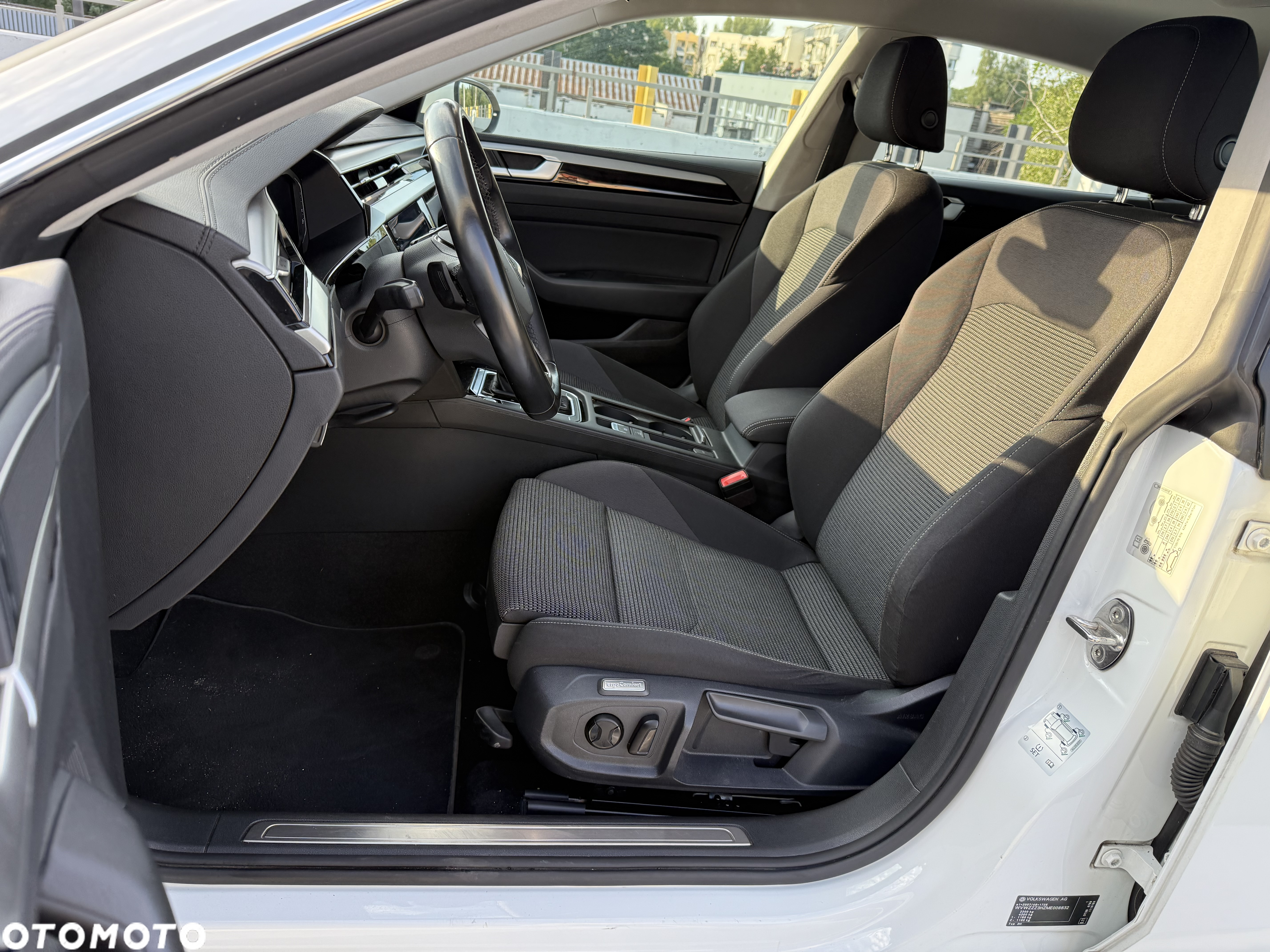 Volkswagen Arteon 2.0 TDI SCR Essence DSG - 14