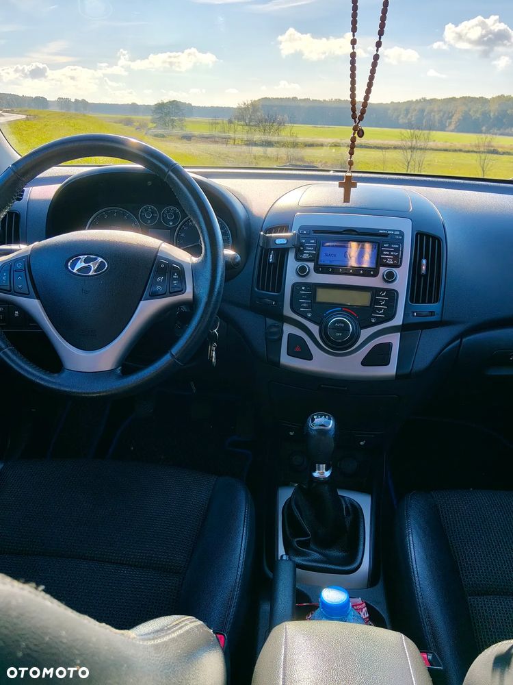 Hyundai i30 1.4 Comfort EU5 - 22