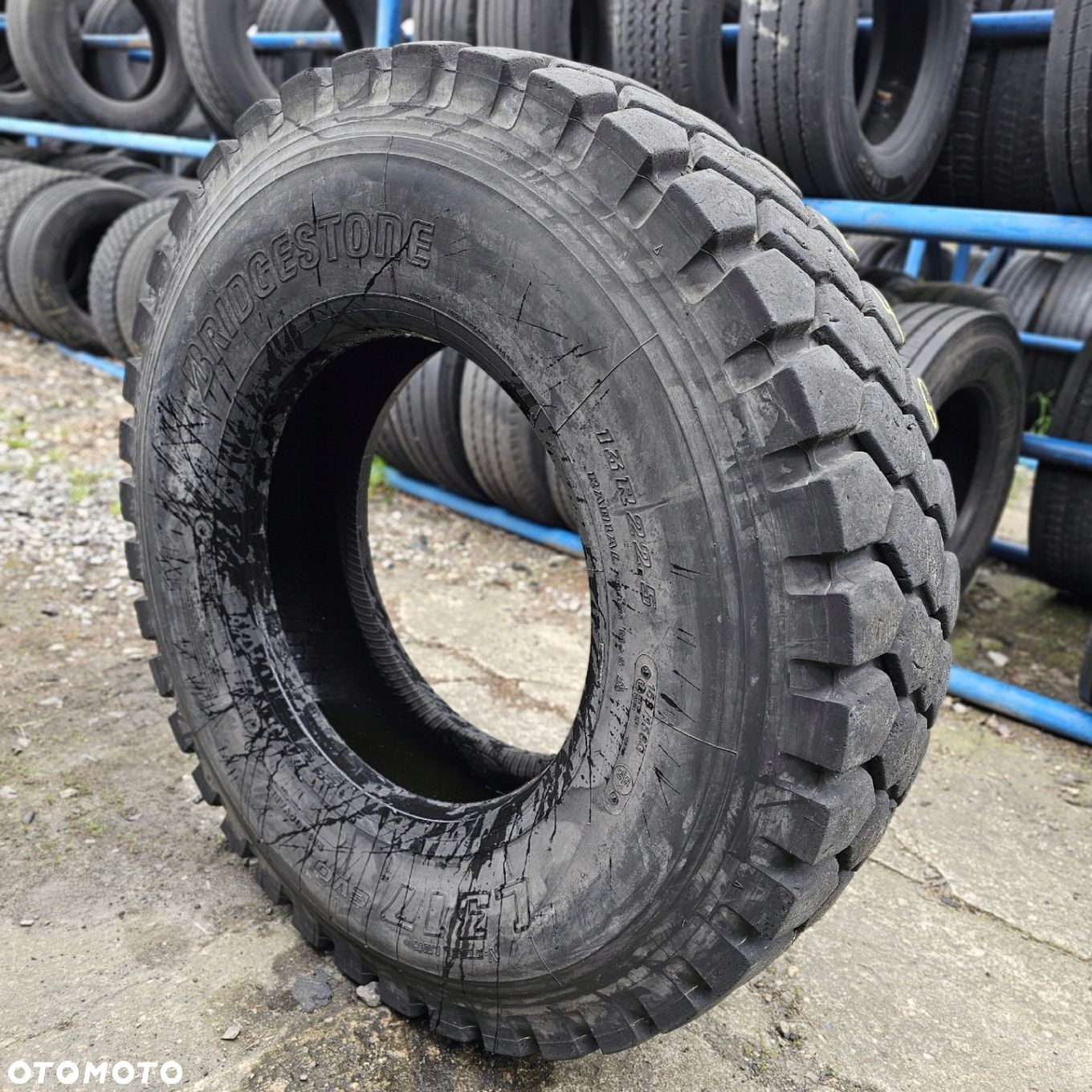 13R22,5 BRIDGESTONE L317 EVO 17mm OPONA UŻYWANA BUDOWLANA NAPĘDOWA T5246 - 5
