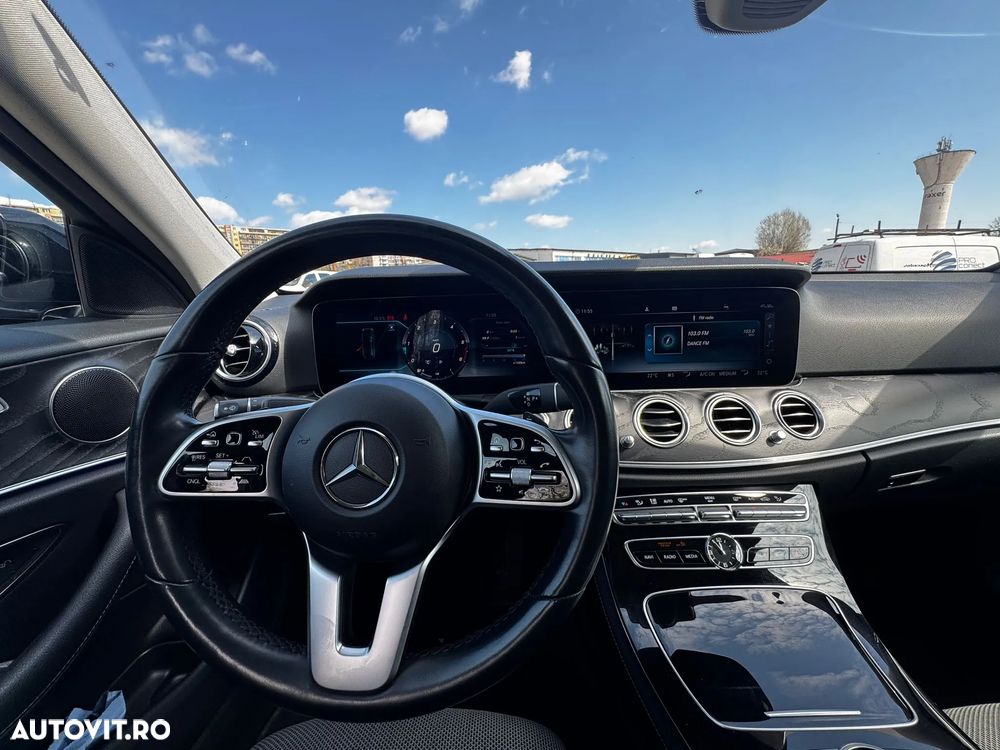 Mercedes-Benz E 220 d 4MATIC 9G-TRONIC Exclusive - 14