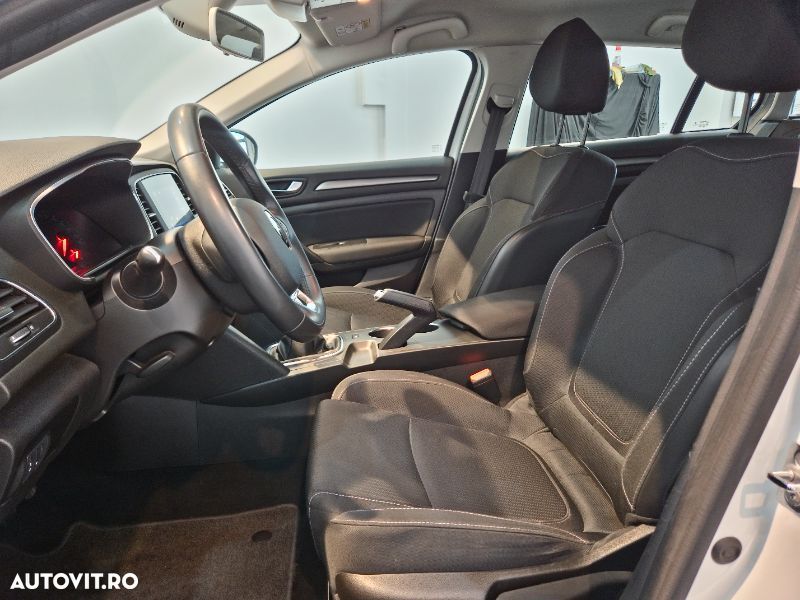 Renault Megane Blue dCi 116 Zen - 19