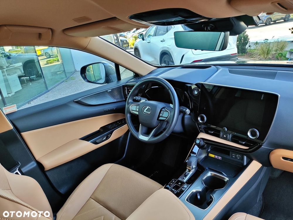 Lexus NX 450h+ Omotenashi AWD - 17