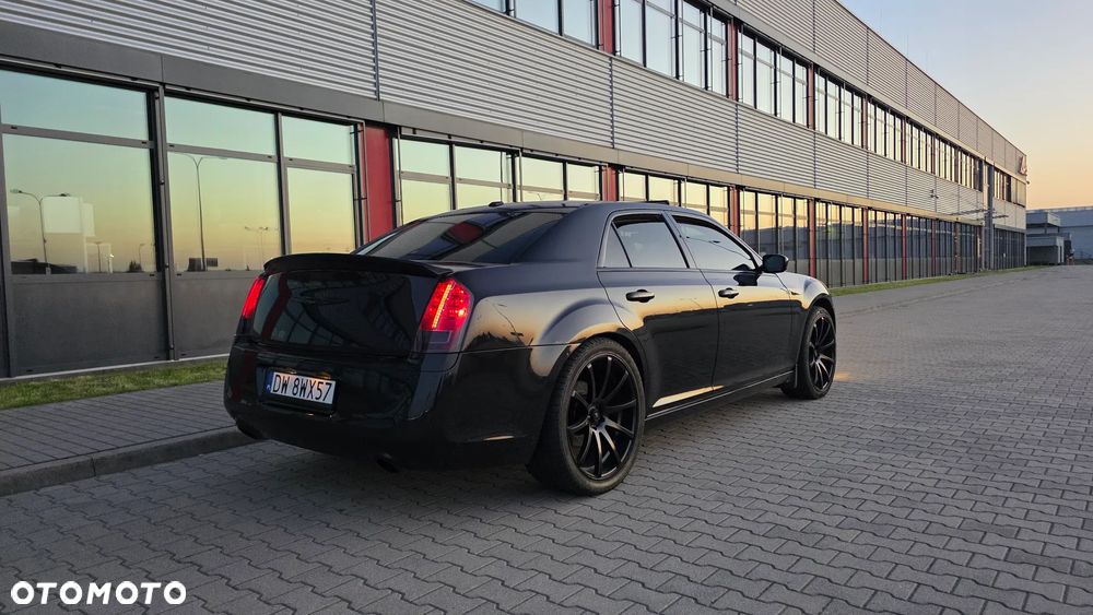 Chrysler 300C - 22