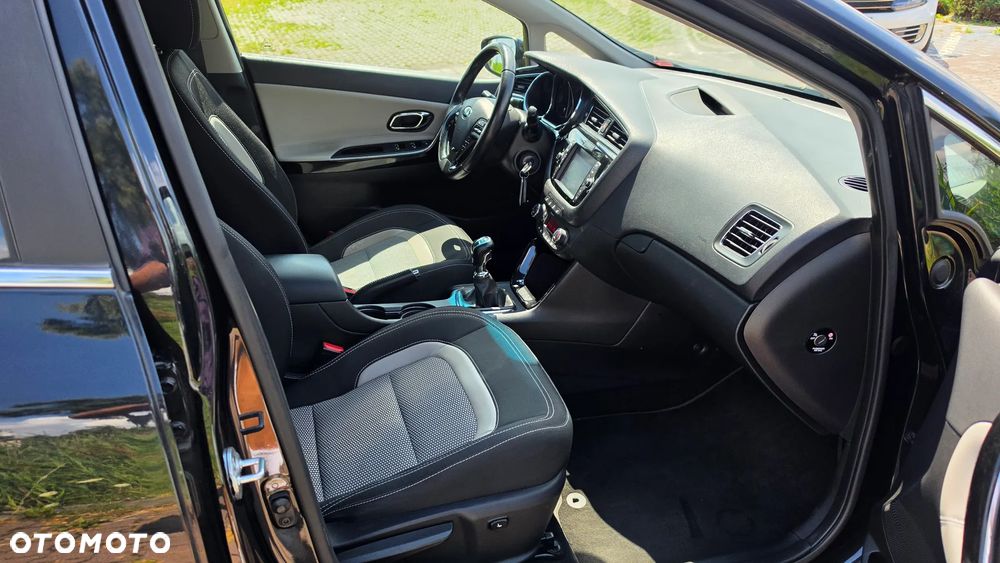 Kia Ceed 1.6 GDI Dream Team Edition - 10