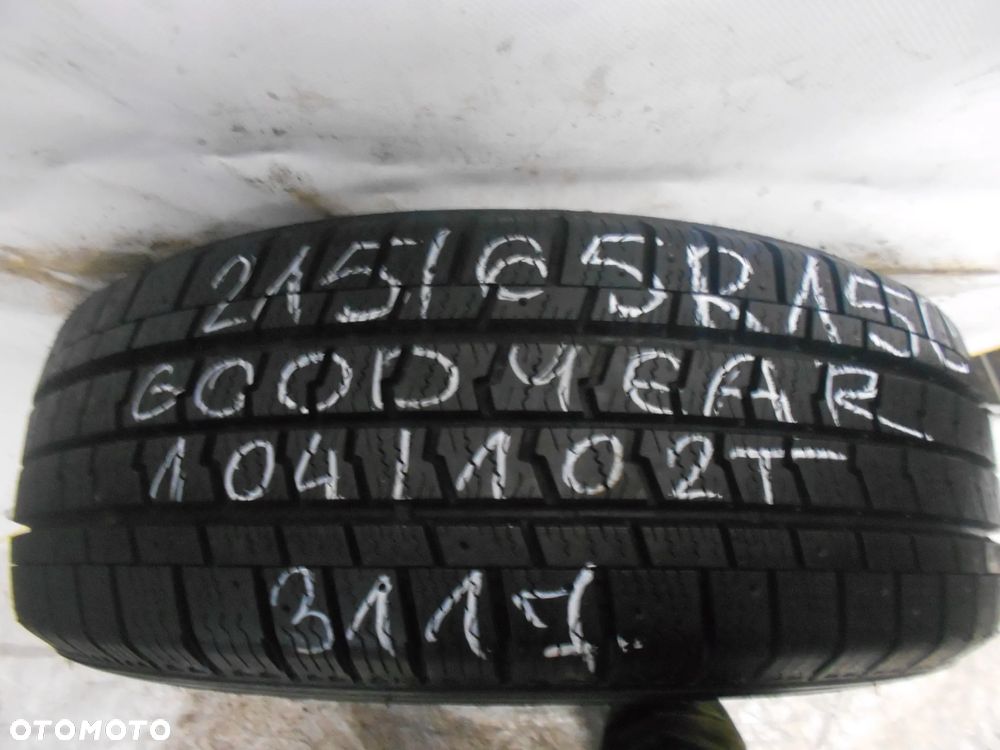 OPONA POJEDYNKA 215/65R15C GOODYEAR CARGO ULTRAGRIP DOT 3117 10MM - 1