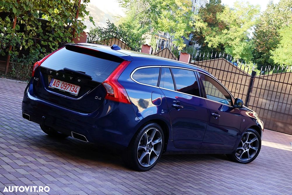 Volvo V60 D4 Ocean Race - 14