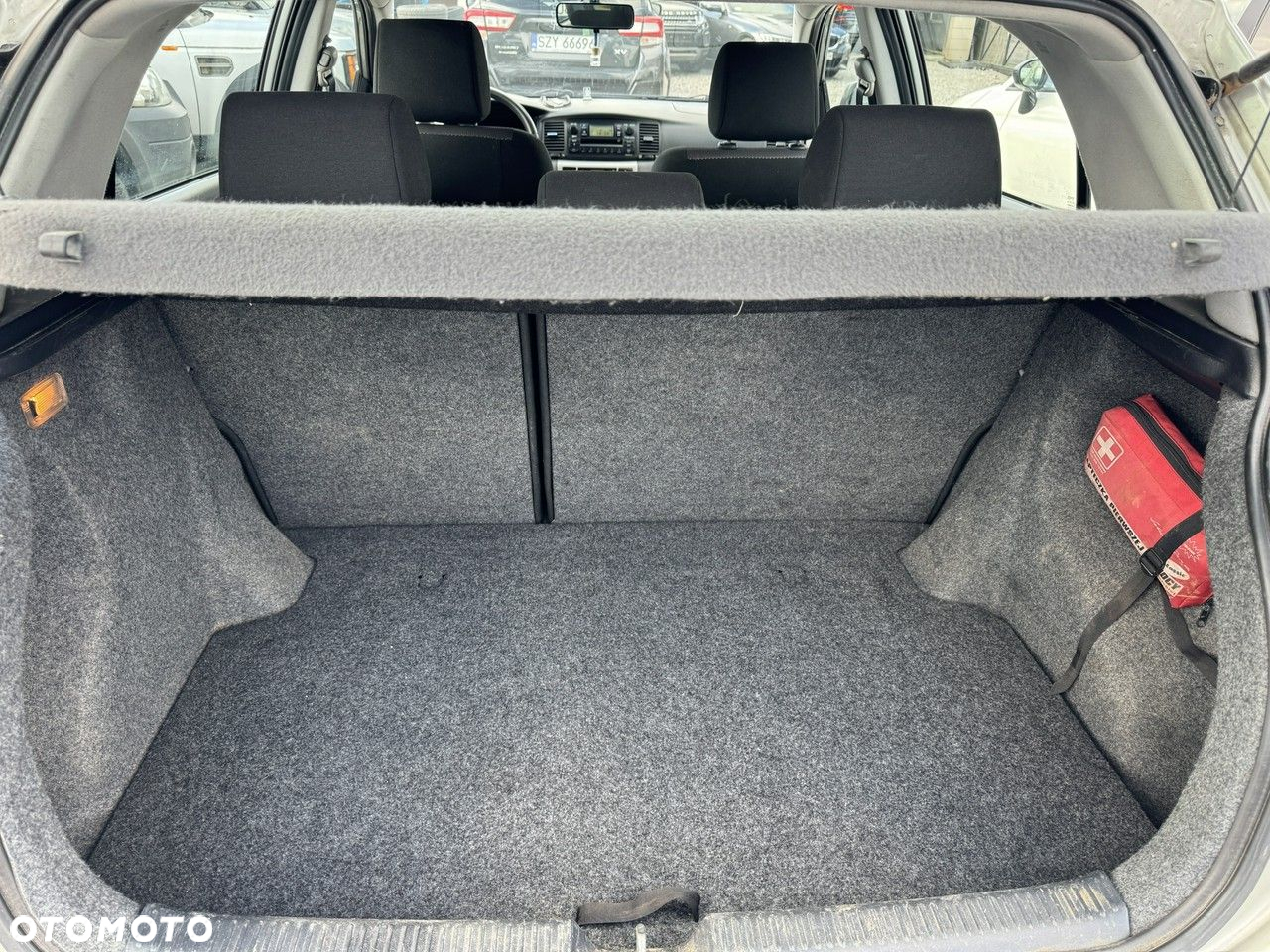 Toyota Corolla - 7