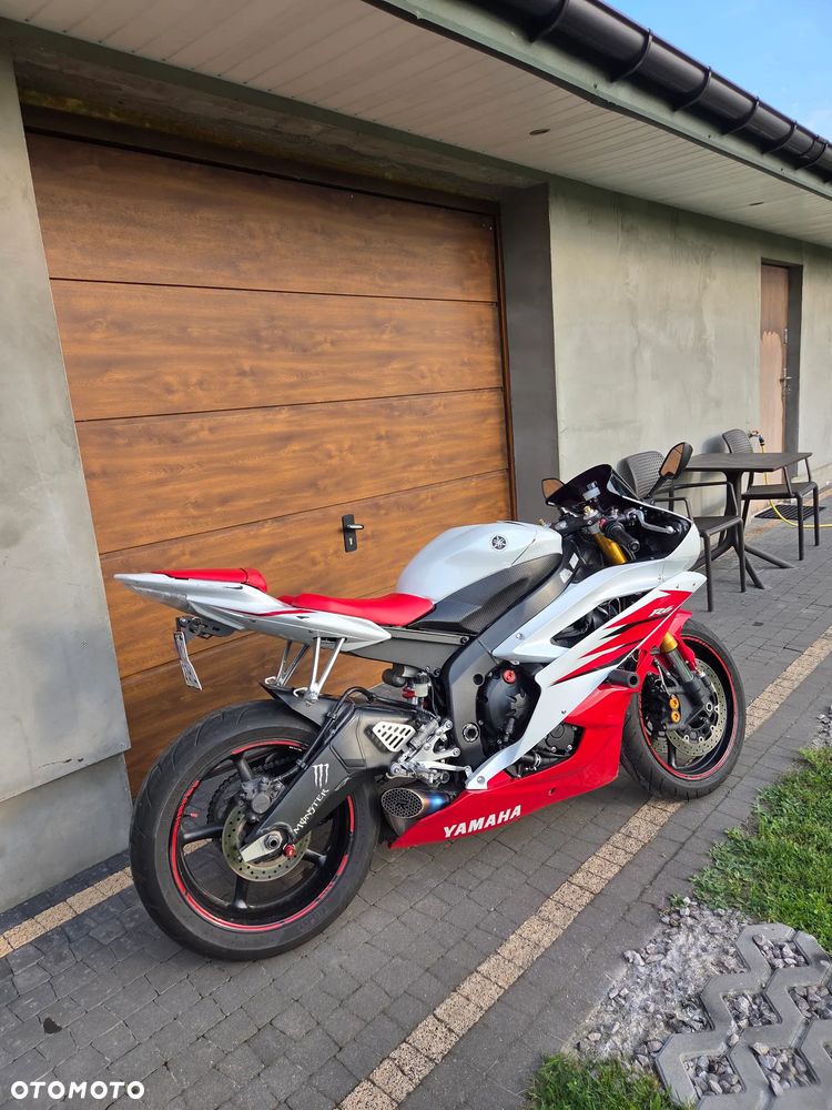 Yamaha R6 - 2