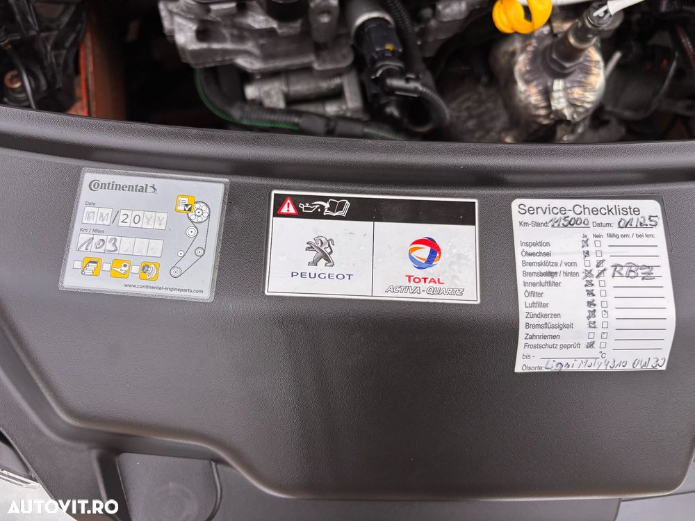 Peugeot 208 1.2 L PureTech Style - 26