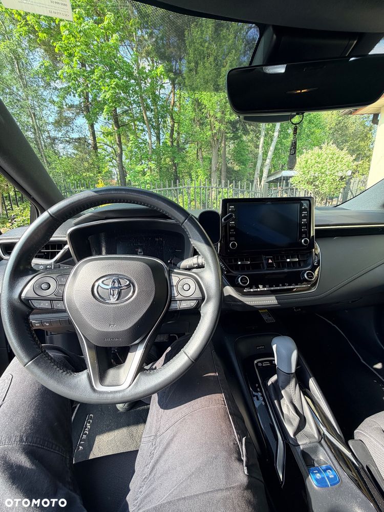 Toyota Corolla - 12
