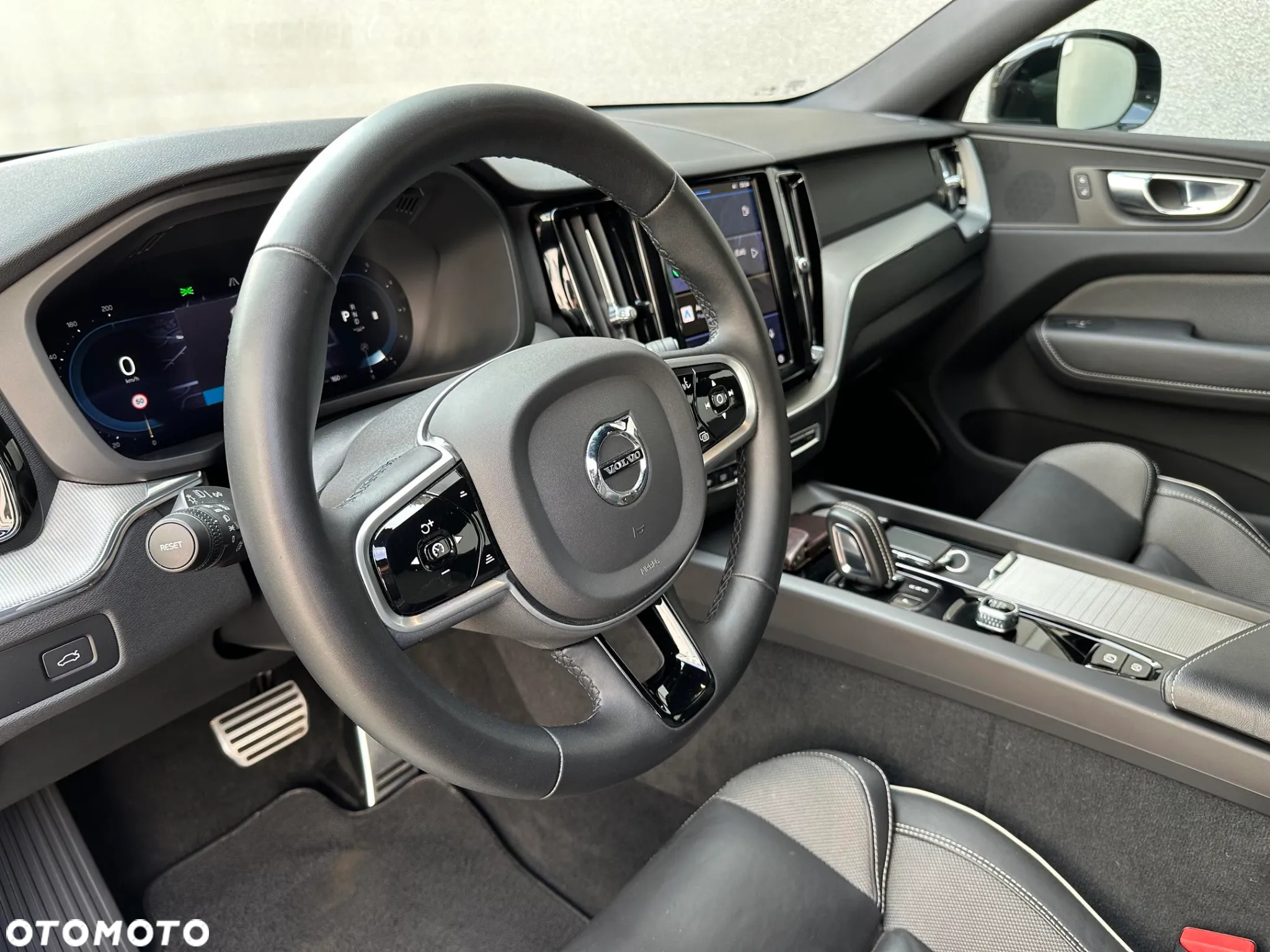 Volvo XC 60 B4 D AWD Plus Dark - 9