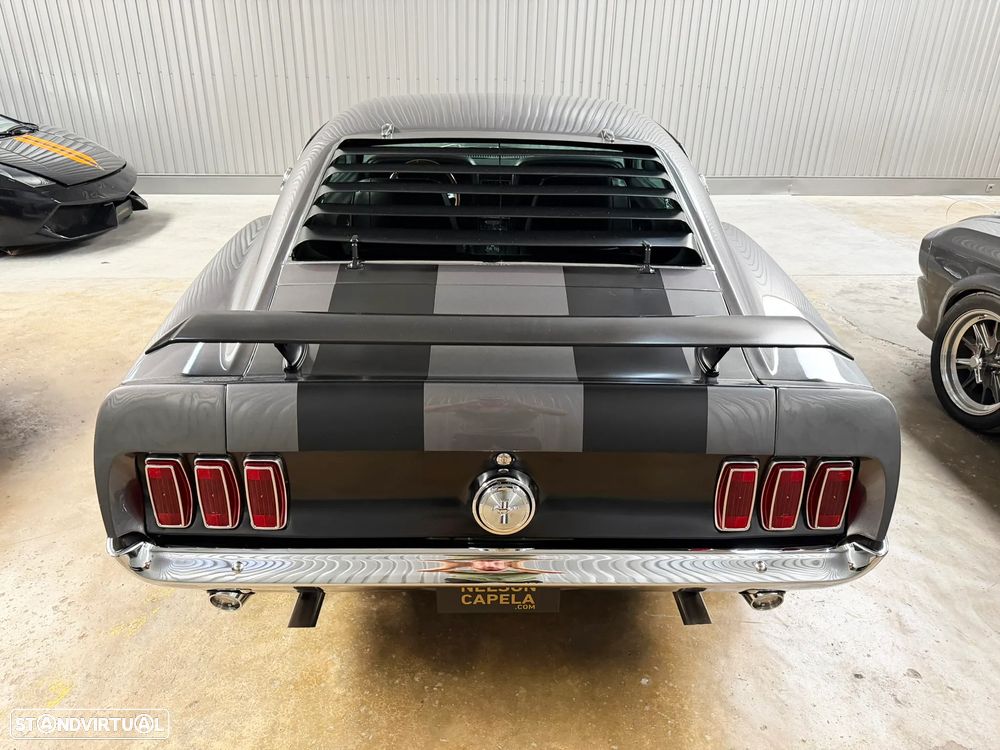 Ford Mustang - 7