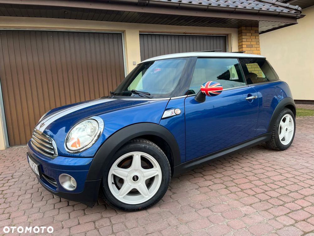 MINI Cooper Seven - 2