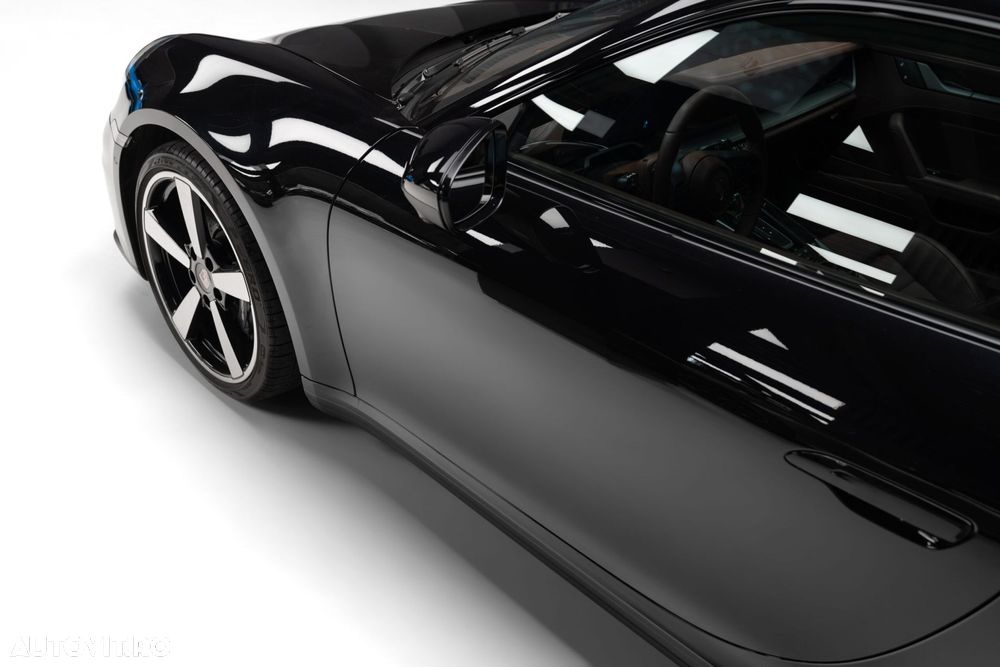 Porsche 992 - 7