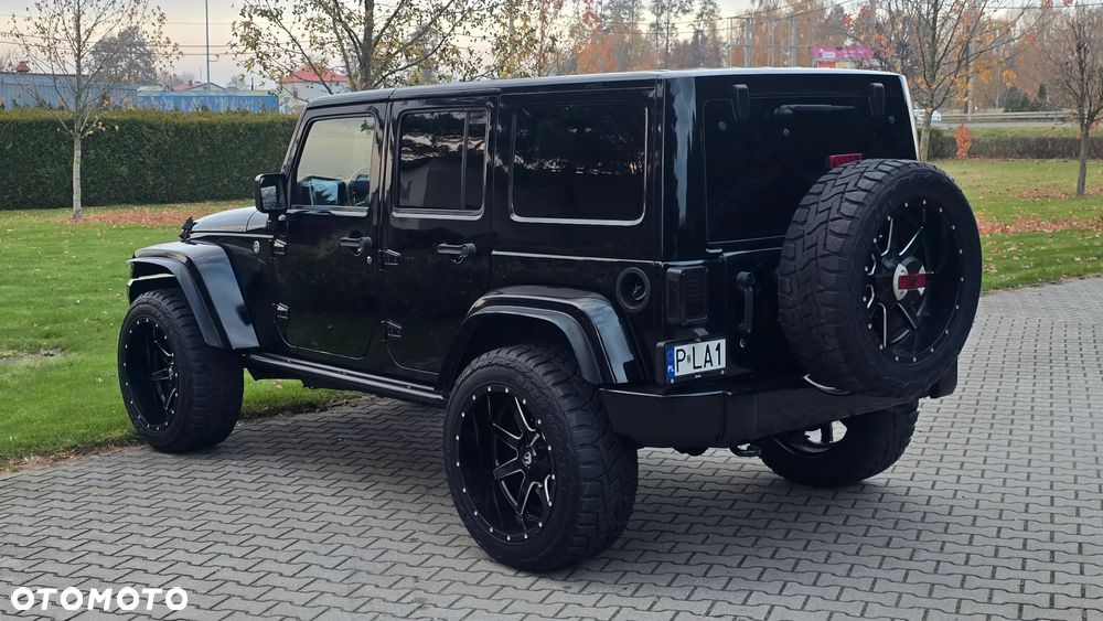 Jeep Wrangler - 11