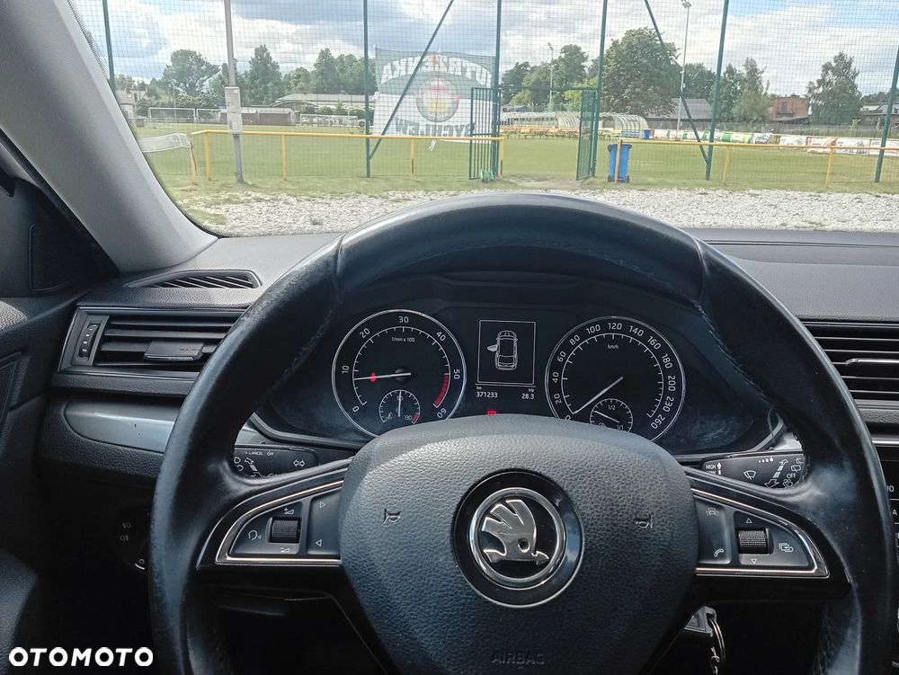 Skoda Superb 1.6 TDI Active - 8