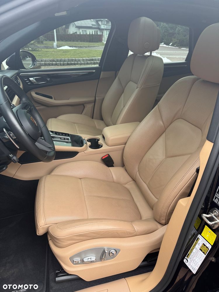Porsche Macan - 12