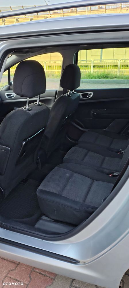 Peugeot 307 2.0 Premium - 9
