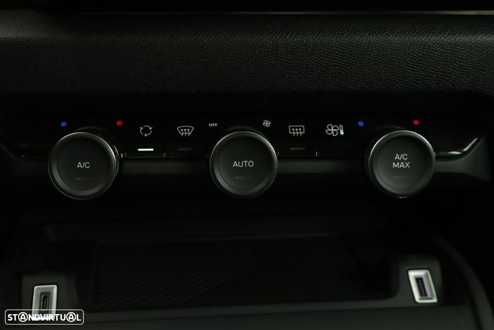 Citroën C4 1.2 PureTech Plus EAT8 - 12