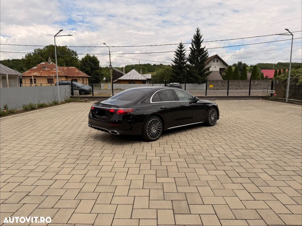 Mercedes-Benz E - 10