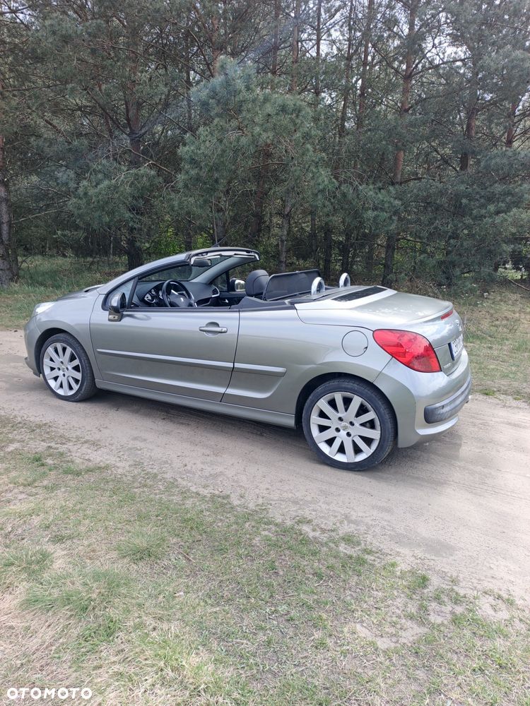Peugeot 207 CC - 3