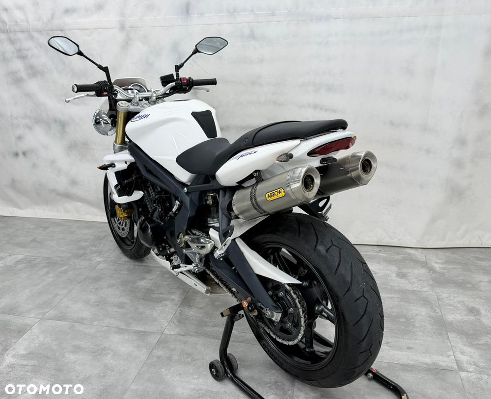 Triumph Street Triple - 14