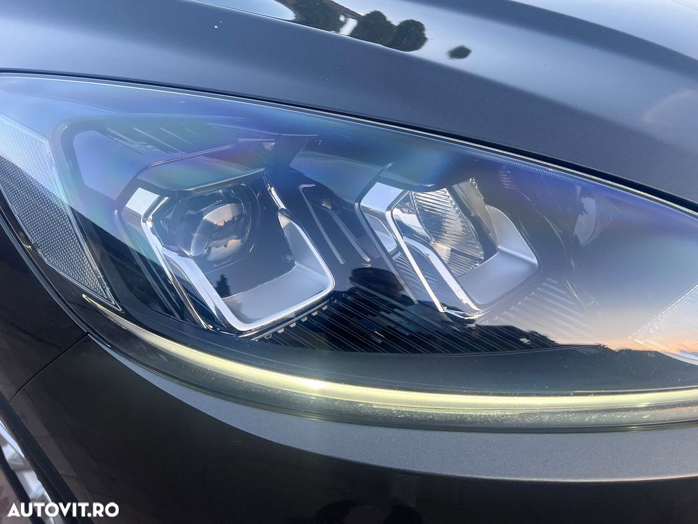 Ford Kuga 1.5 EcoBlue Aut. TITANIUM - 6