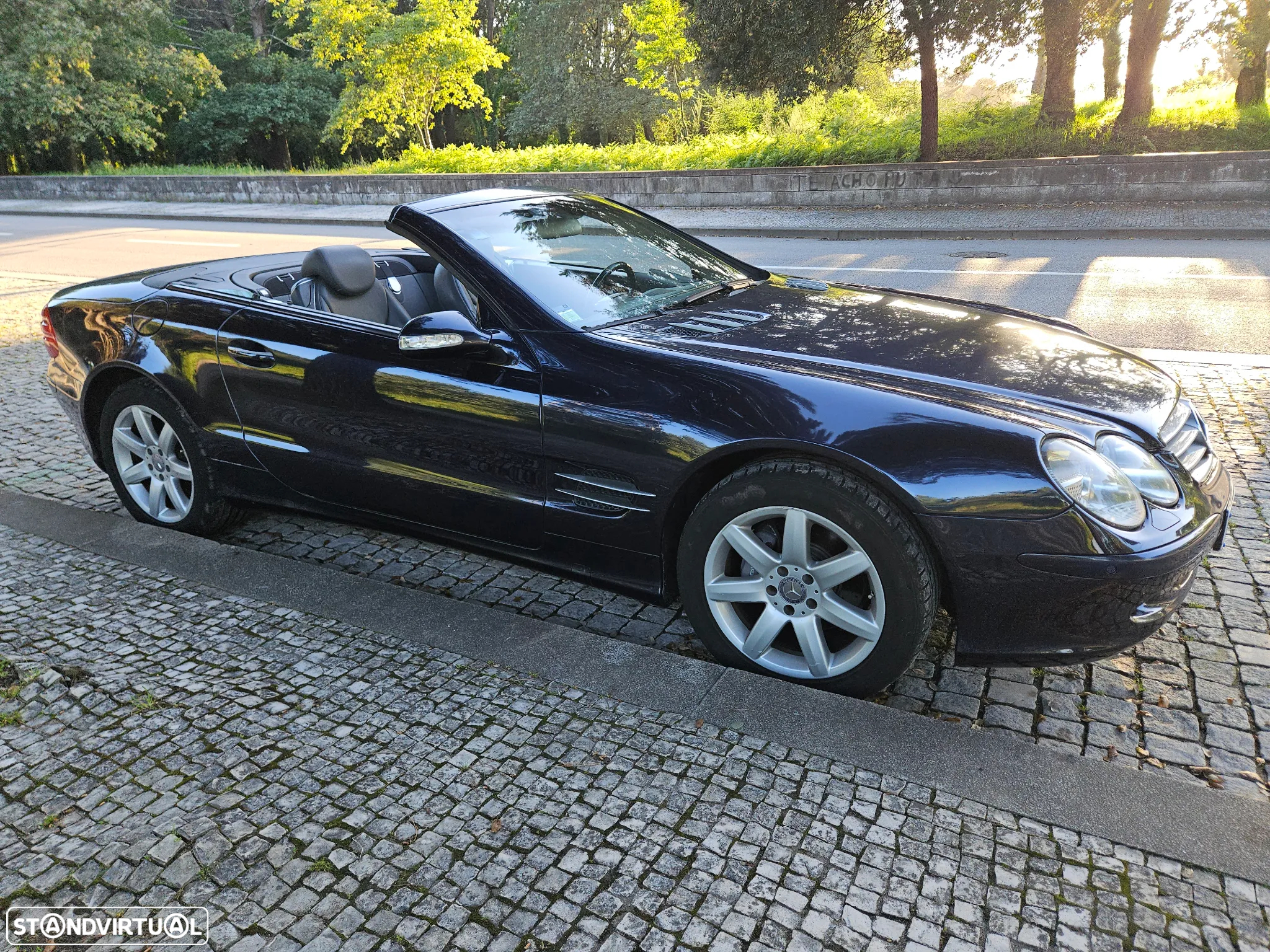 Mercedes-Benz SL 350 - 17