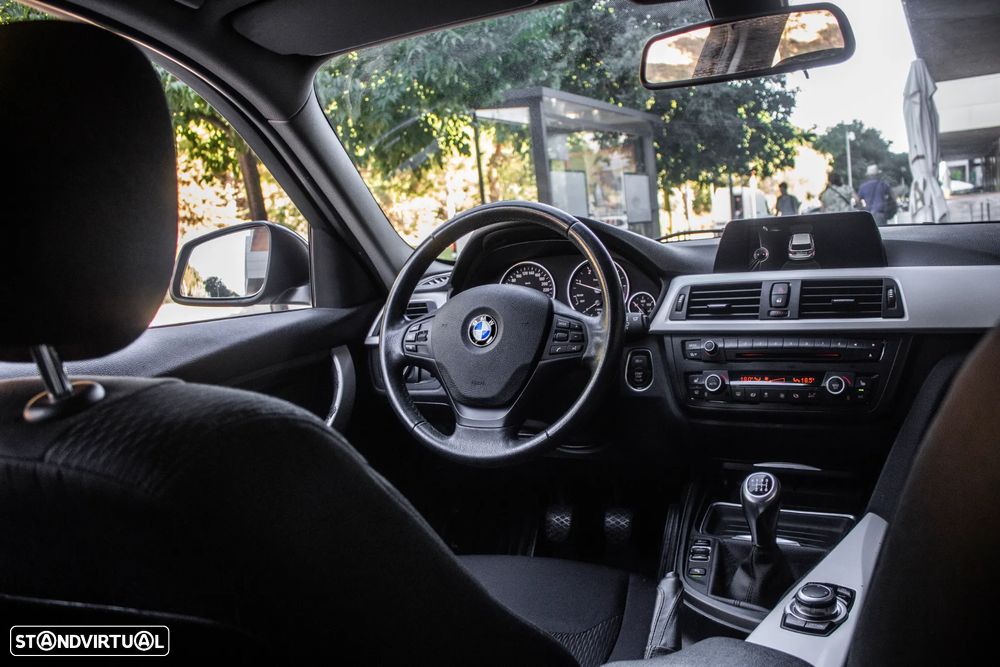 BMW 320 d Efficient Dynamics Edition - 29