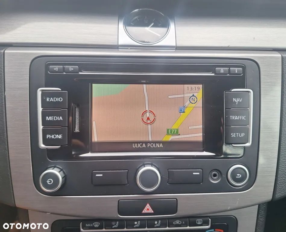 Volkswagen Passat 1.4 TSI BMT Comfortline - 14