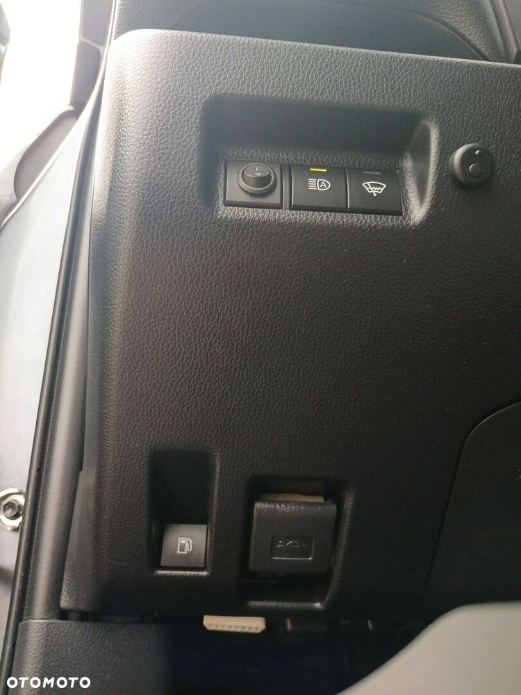 Toyota RAV4 - 19
