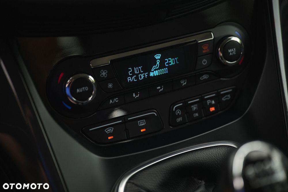 Ford Kuga 1.6 EcoBoost 2x4 Individual - 36