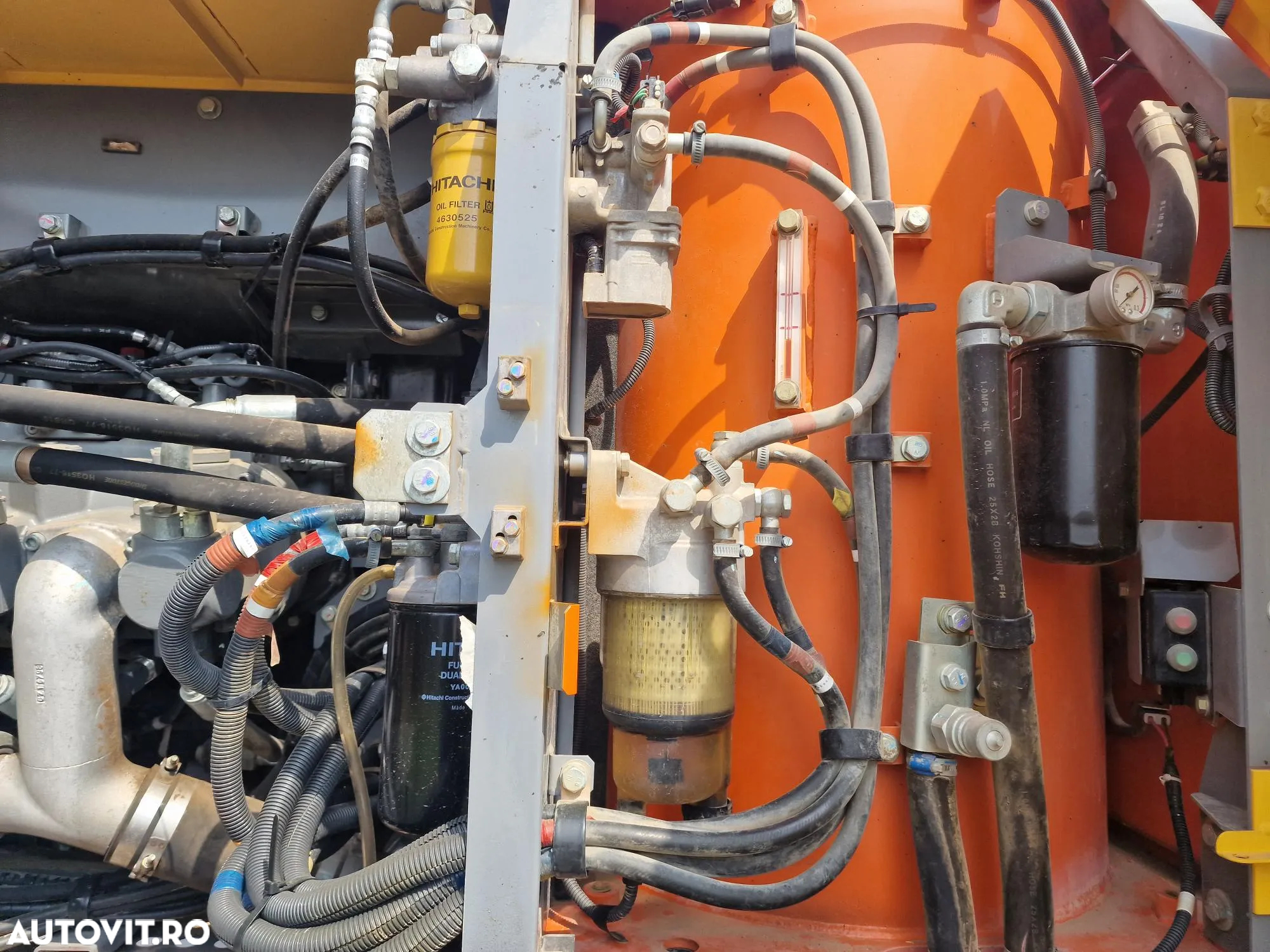 Hitachi ZX250LCN-6, 27,1t, 10.139h, cupa NOUA 1,55mc-76.900 EUR+Tva, gresare automata, Instalatia hdr de picon, inst hidr rotire atasament, lant 80%, camera spate si lateral, pregatire 3D, SUPER INTRETINUT-posibilitate leasing-PROMOTIE 76900 EUR+Tva - 29