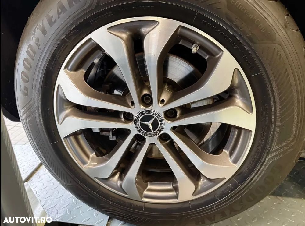 Mercedes-Benz GLC 300 d 4Matic 9G-TRONIC - 12